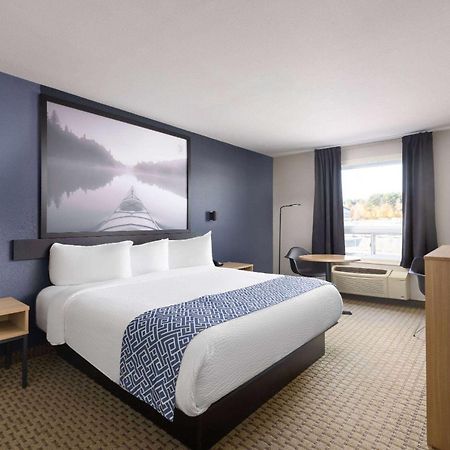 Super 8 By Wyndham St-Jerome Hotel Сен-Жером Екстериор снимка