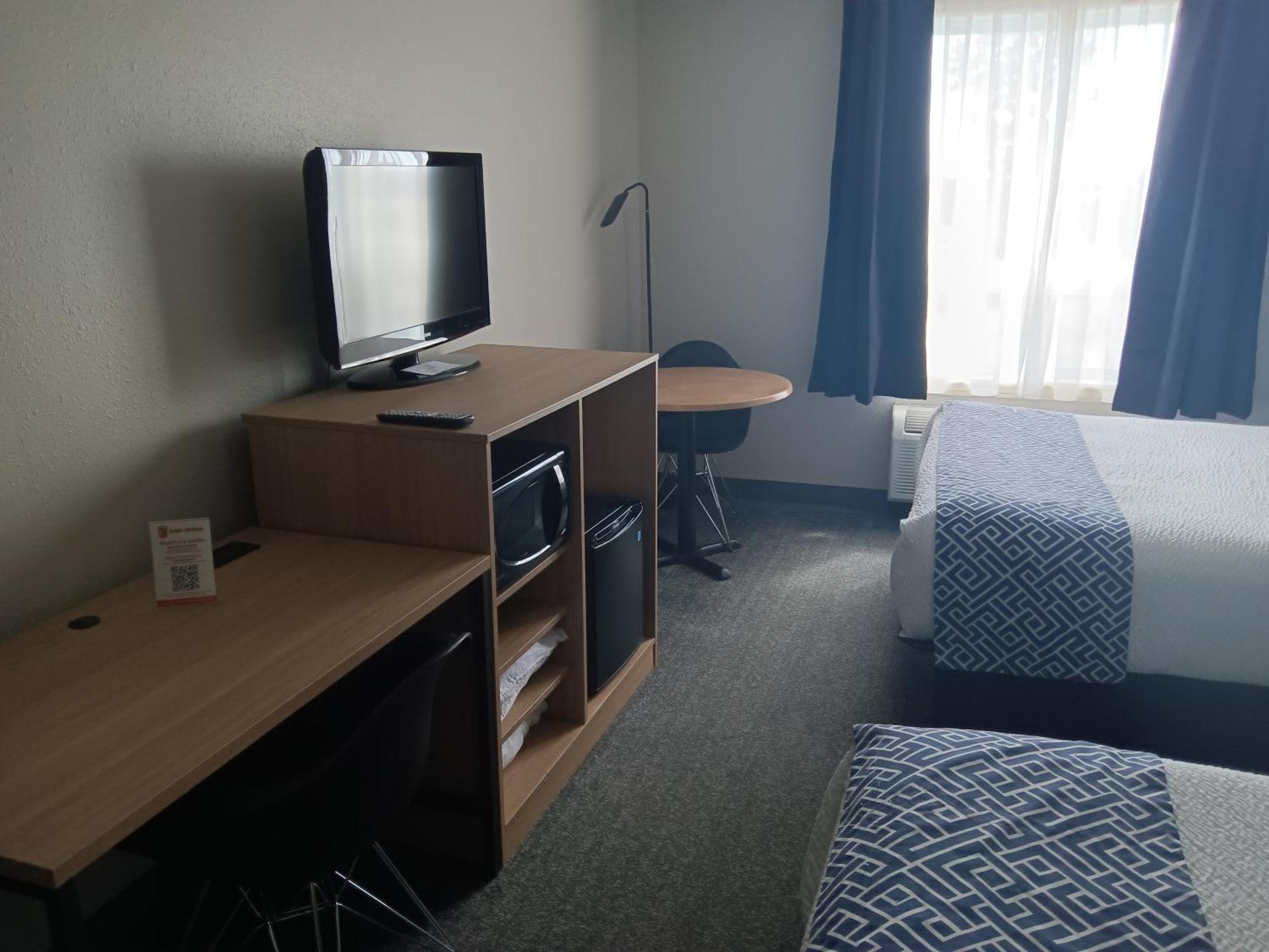 Super 8 By Wyndham St-Jerome Hotel Сен-Жером Екстериор снимка