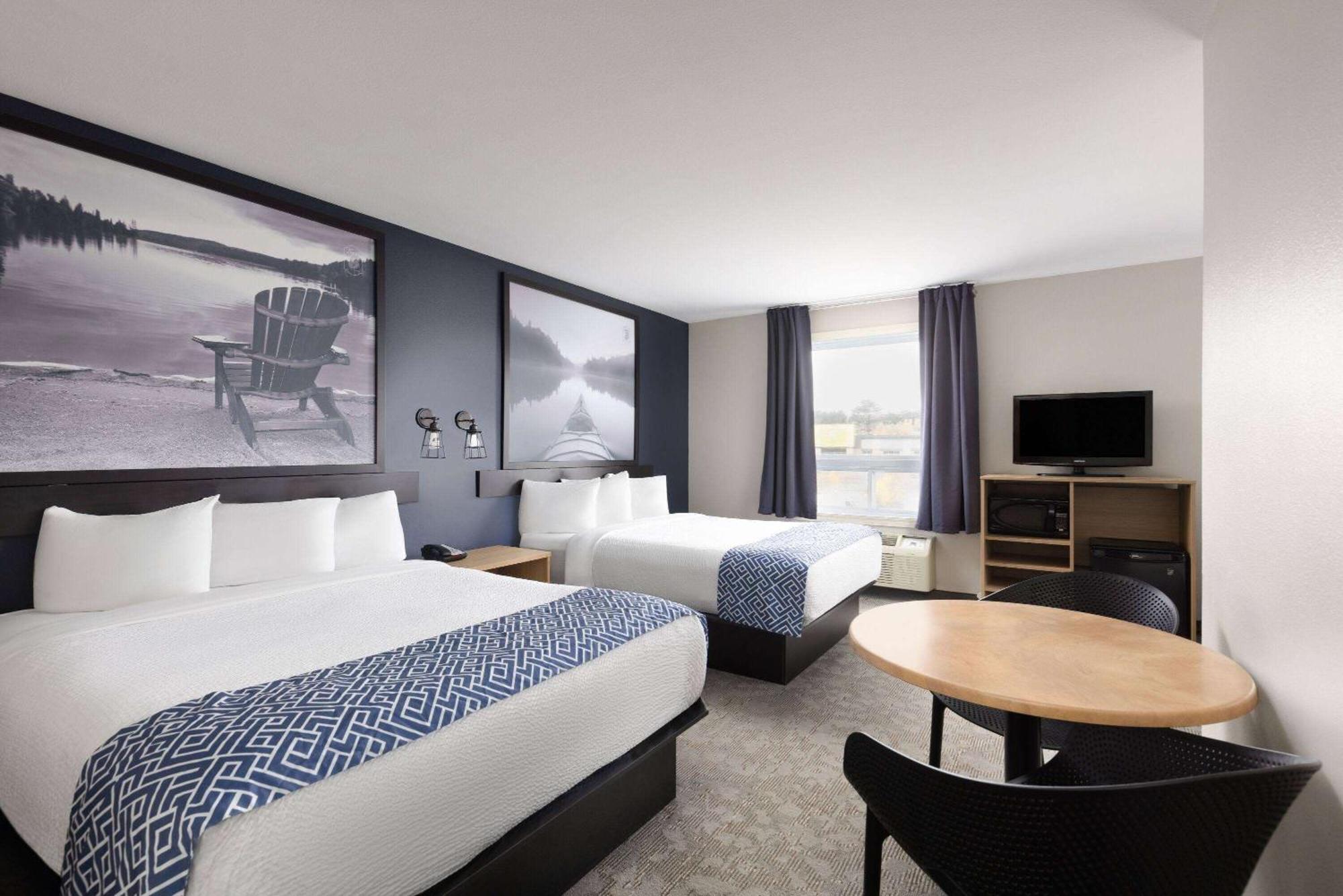 Super 8 By Wyndham St-Jerome Hotel Сен-Жером Екстериор снимка